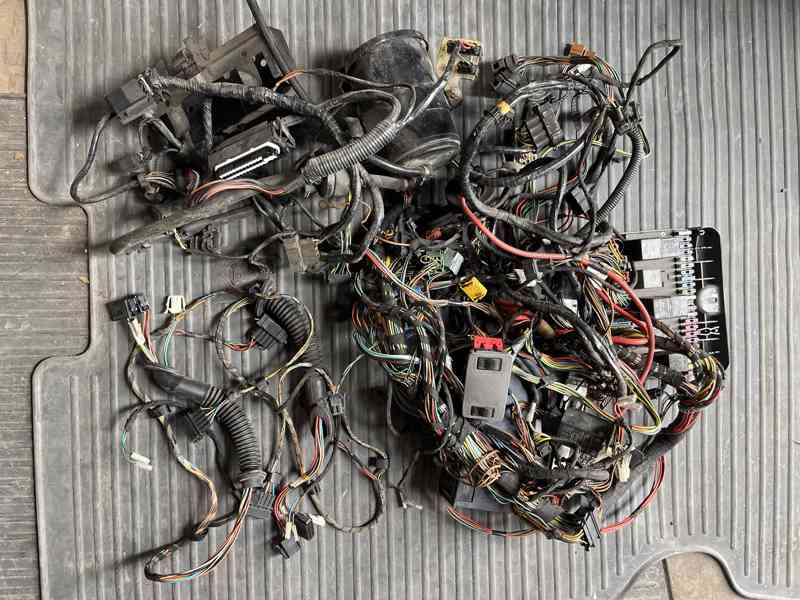 Elektrické stahovačky oken FELICIA, celá sada - foto 7