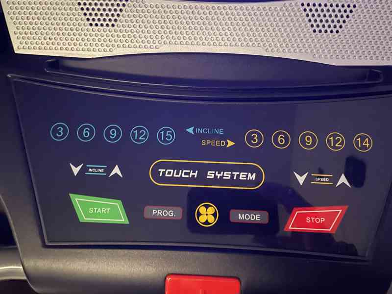 Běžecký pás inSPORTline Gilavar  - foto 8