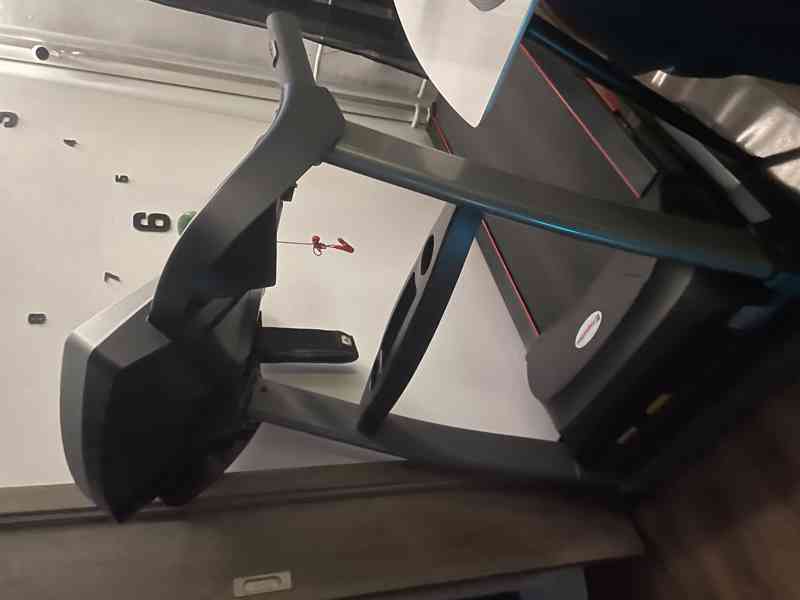 Běžecký pás inSPORTline Gilavar  - foto 10