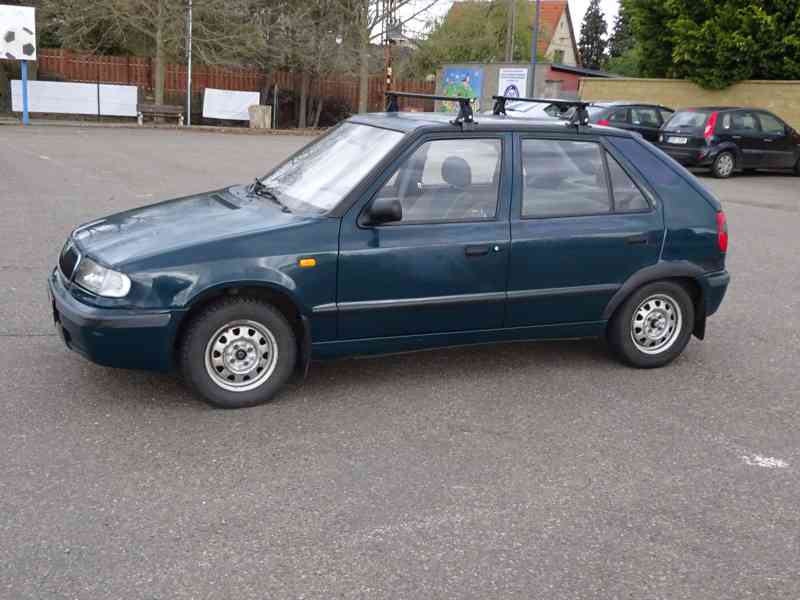 Škoda Felicia 1.3i r.v.1999 1.MAJITEL stk:10/2025 - foto 3