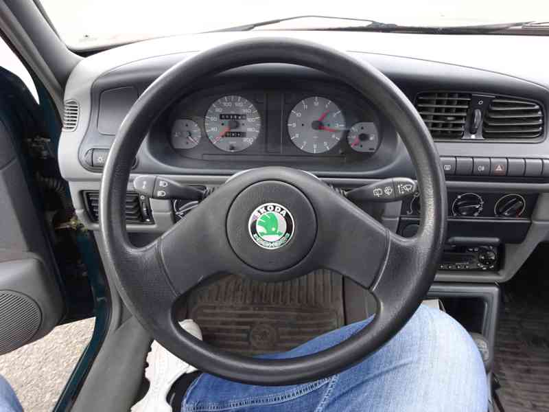 Škoda Felicia 1.3i r.v.1999 1.MAJITEL stk:10/2025 - foto 10
