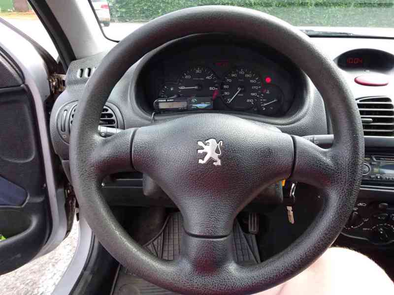 Peugeot 206 1.9 D r.v.1999 STK:6/2023 - foto 9