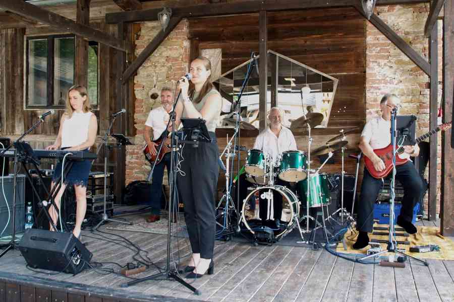 Skelet - kapela na Svatbu - foto 2