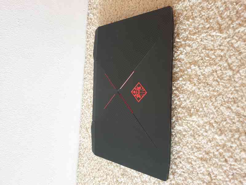HP OMEN 15 - foto 1