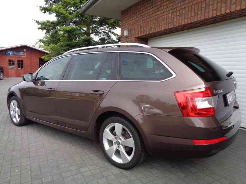 ŠKODA Octavia 1.4 TSi Elegance - Combi. - foto 4