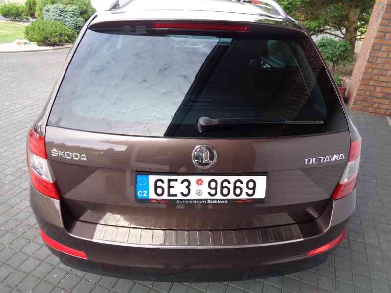 ŠKODA Octavia 1.4 TSi Elegance - Combi. - foto 7