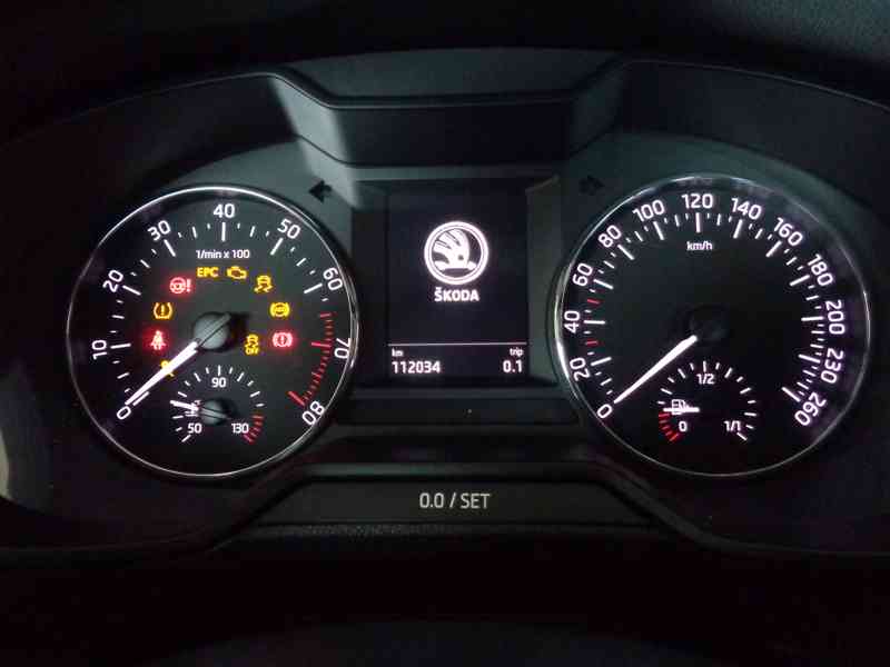 ŠKODA Octavia 1.4 TSi Elegance - Combi. - foto 11