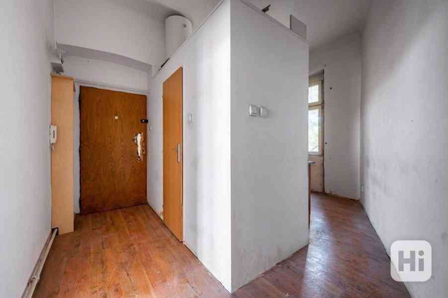 Prodej bytu 1+1 k rekonstrukci, Milíčova - foto 4