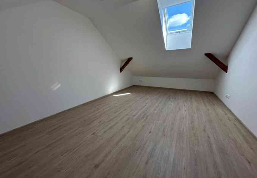 PRONÁJEM MEZONETOVÉHO BYTU 3+KK+ GALERIE/4+KK U VYŠKOVA  - foto 13