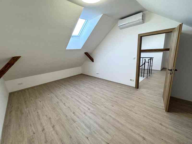 PRONÁJEM MEZONETOVÉHO BYTU 3+KK+ GALERIE/4+KK U VYŠKOVA  - foto 14