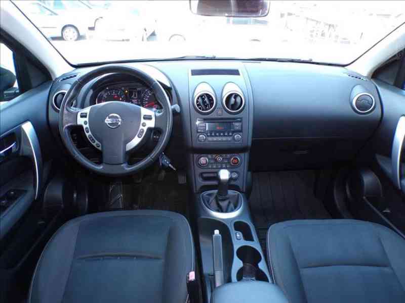 Nissan Qashqai 1,6 16V 1.MAJITEL,SERVISNÍ KNIHA - foto 5