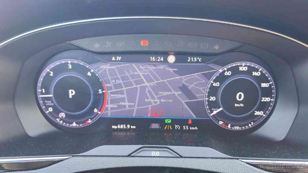 Volkswagen Passat 2,0   B8 Highline - foto 12