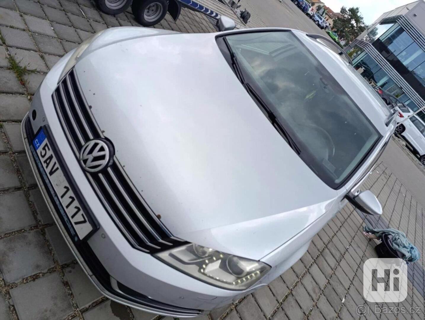 Volkswagen Passat 2,0   B7 - foto 1
