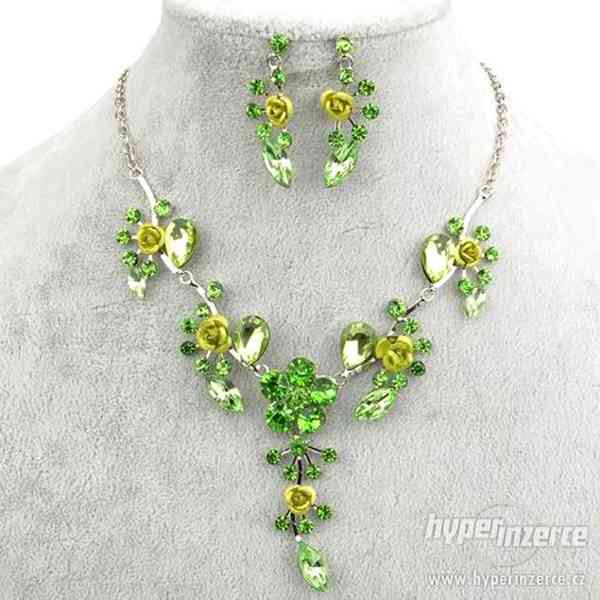 Nový náhrdelník+náušnice s květinovým motivem - foto 1