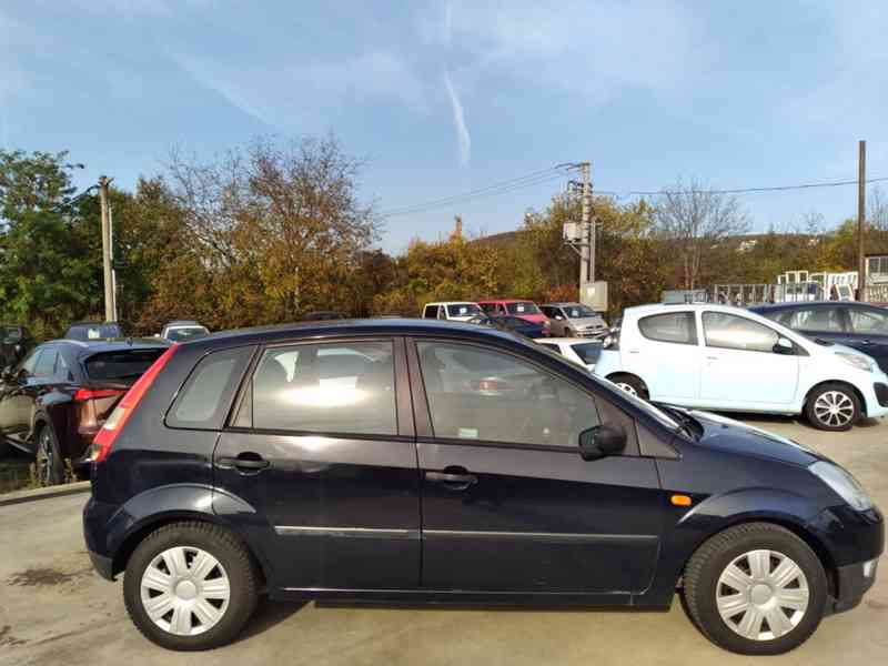 FORD FIESTA 1.3 8V AMBIENTE ČR,AC,SERVISKA - foto 5