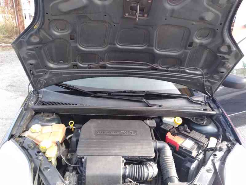 FORD FIESTA 1.3 8V AMBIENTE ČR,AC,SERVISKA - foto 22