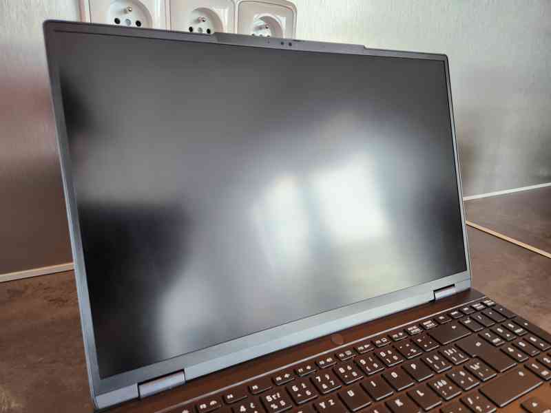 Prodám notebook XMG EVO 15 (M24) AMD Ryzen 7 - Win 11 Pro - foto 5