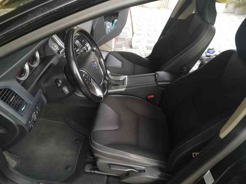 Volvo XC60 - foto 2