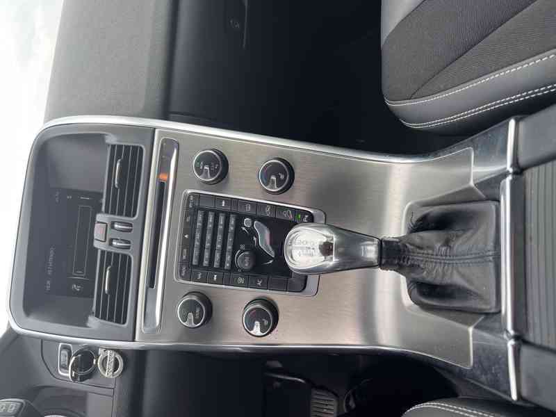 Volvo XC60 - foto 13