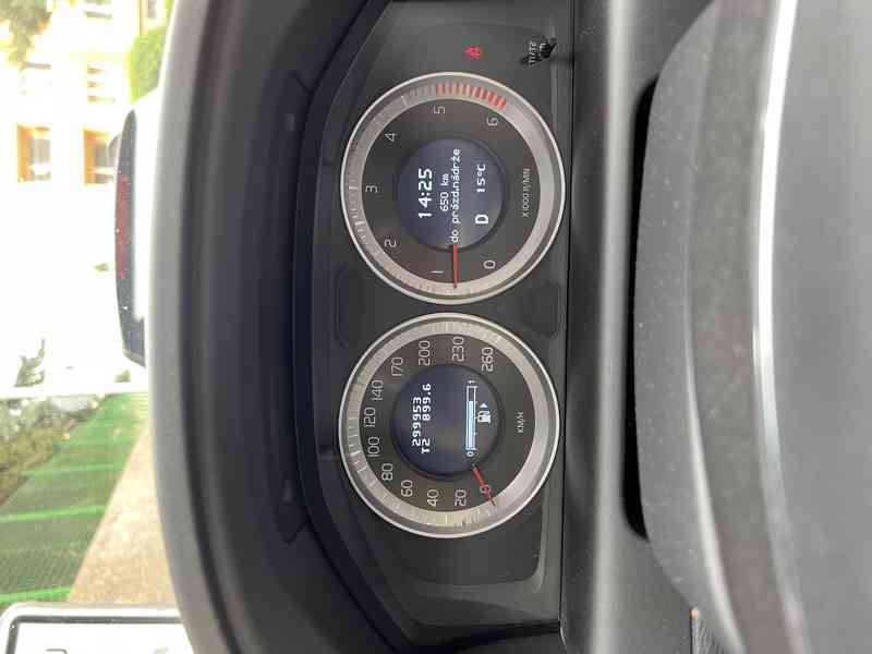 Volvo XC60 - foto 4
