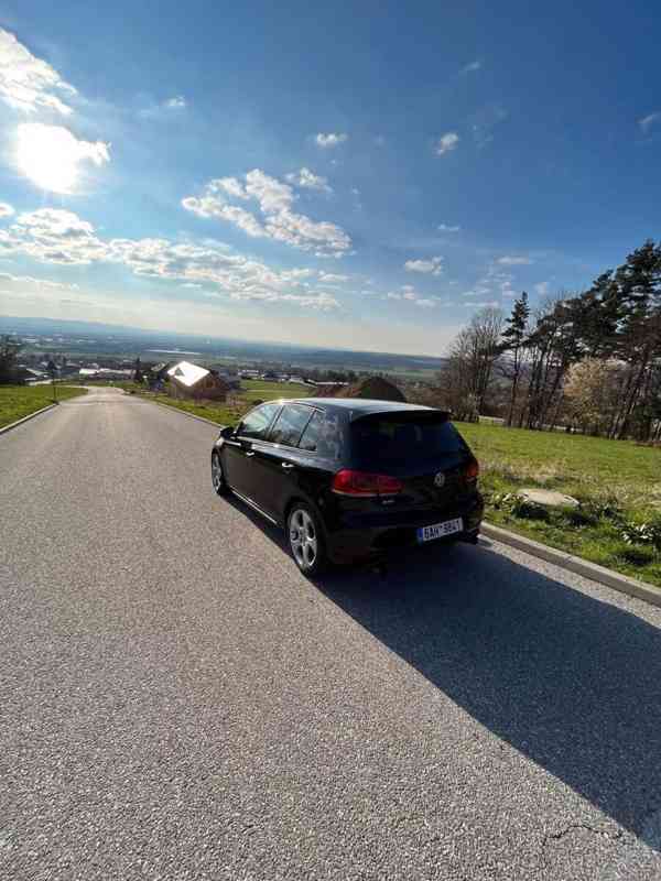 Volkswagen Golf 2,0 VI GTi 155kw 2012 - foto 2