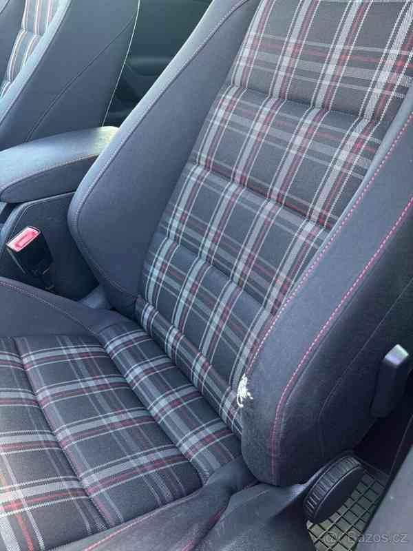 Volkswagen Golf 2,0 VI GTi 155kw 2012 - foto 5