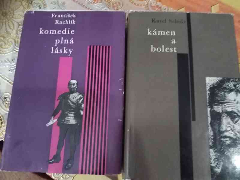 Knihy známé osobnosti apod. - foto 23