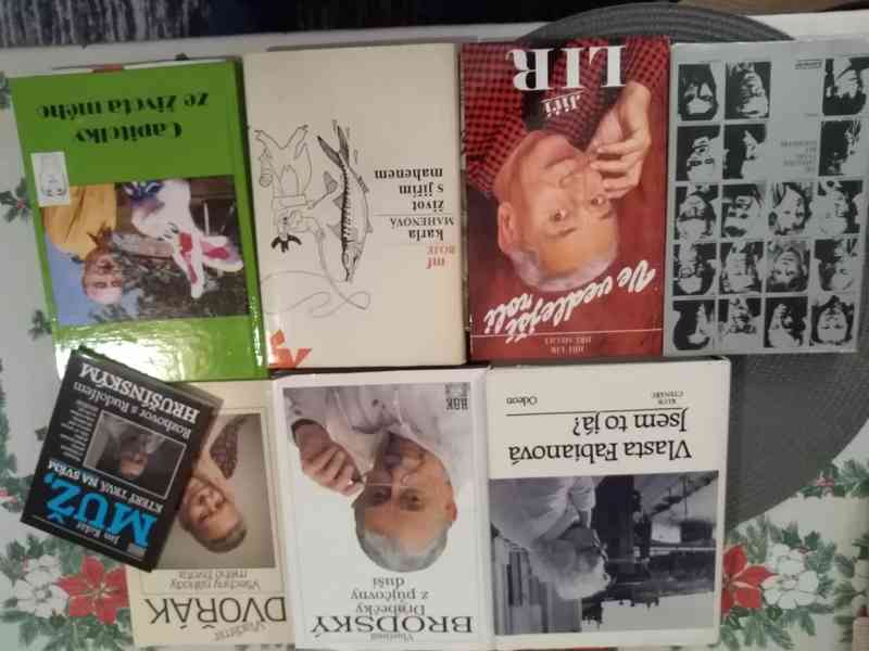 Knihy známé osobnosti apod. - foto 11