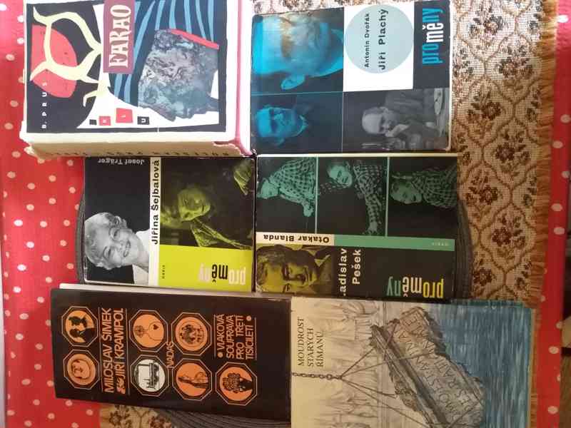 Knihy známé osobnosti apod. - foto 22