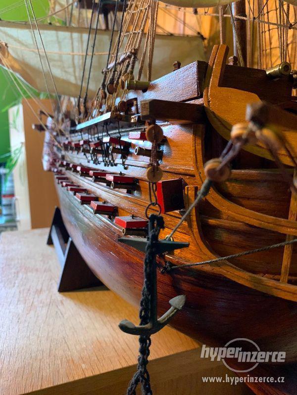 Dřevěný model lodi dle historické předlohy - foto 4