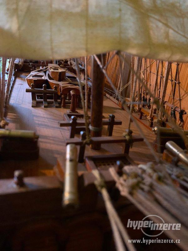 Dřevěný model lodi dle historické předlohy - foto 6