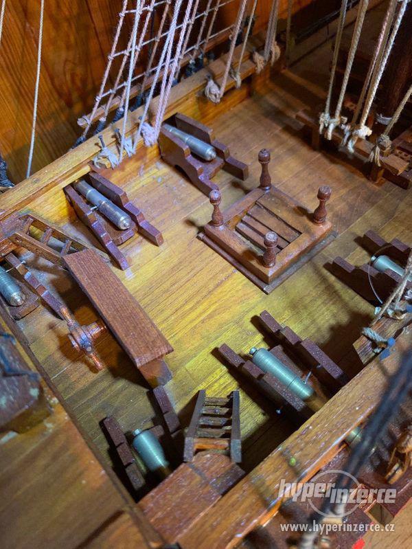 Dřevěný model lodi dle historické předlohy - foto 7
