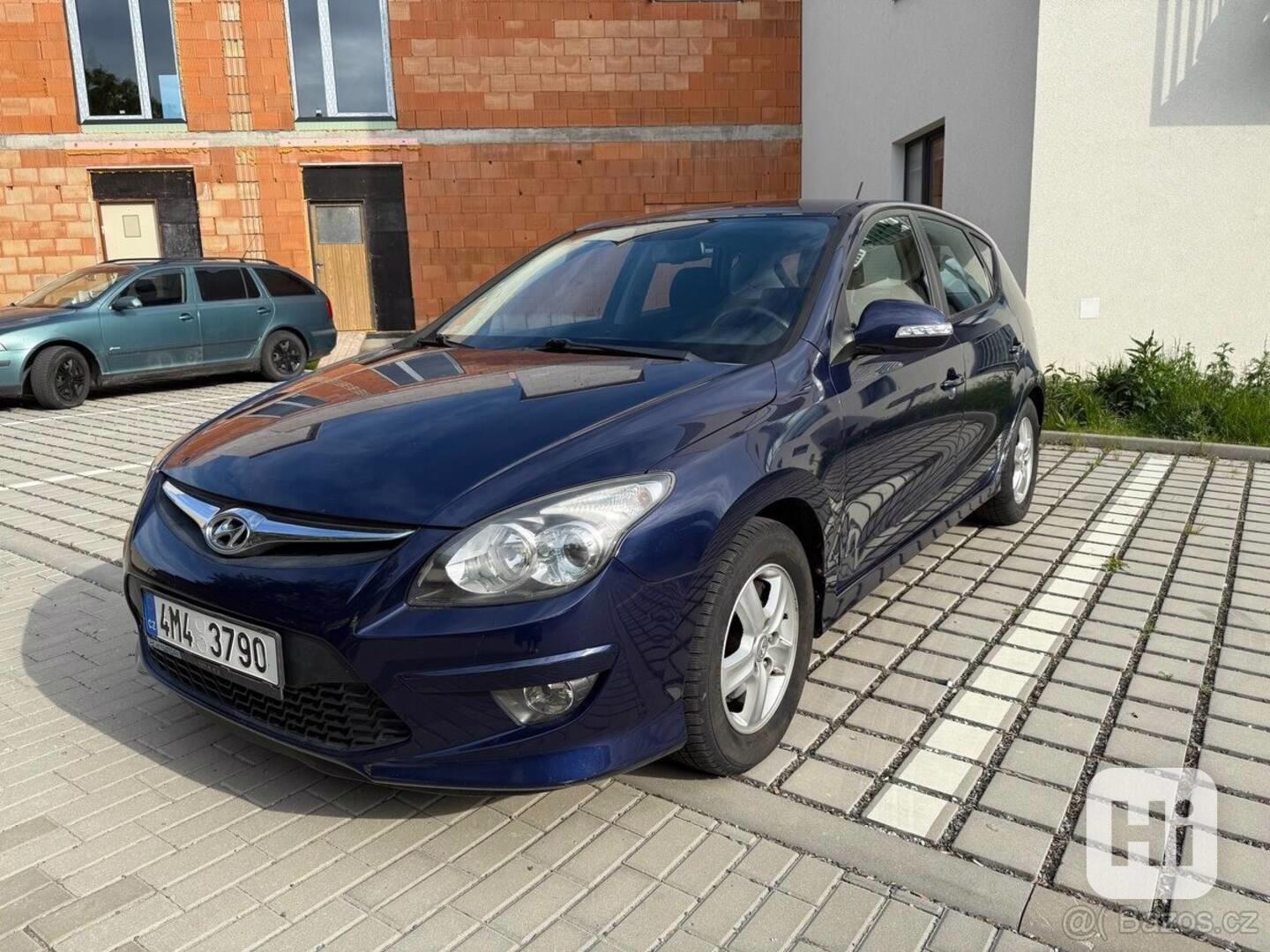 Hyundai i30 1,6 - foto 1