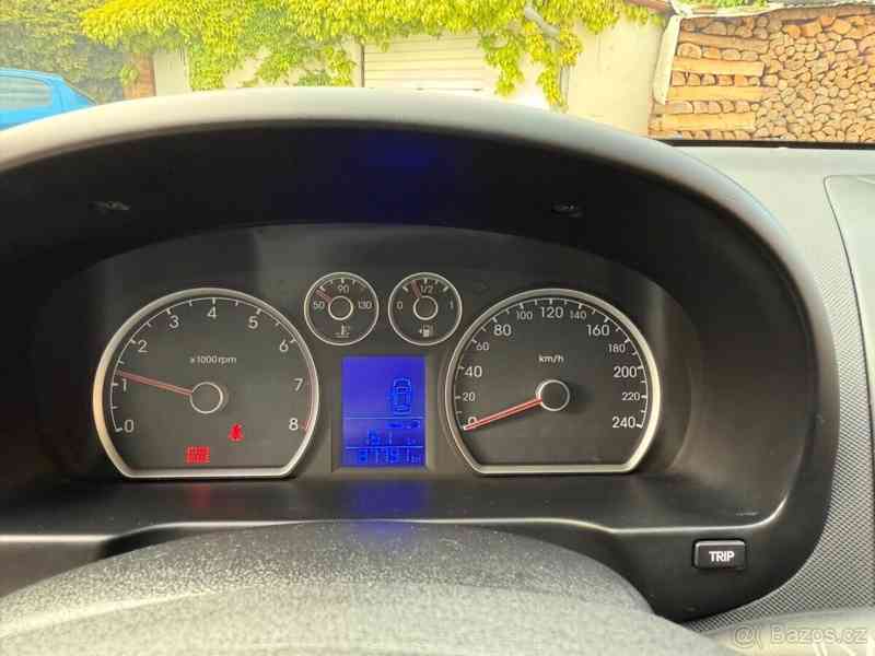 Hyundai i30 1,6 - foto 12