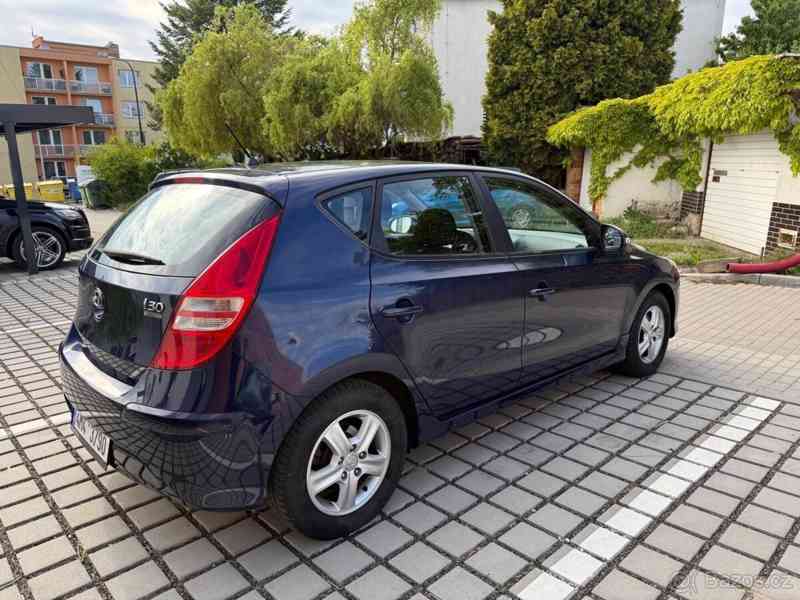 Hyundai i30 1,6 - foto 6