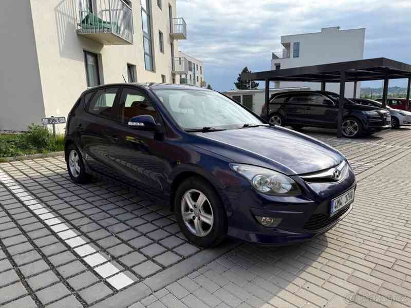 Hyundai i30 1,6 - foto 2