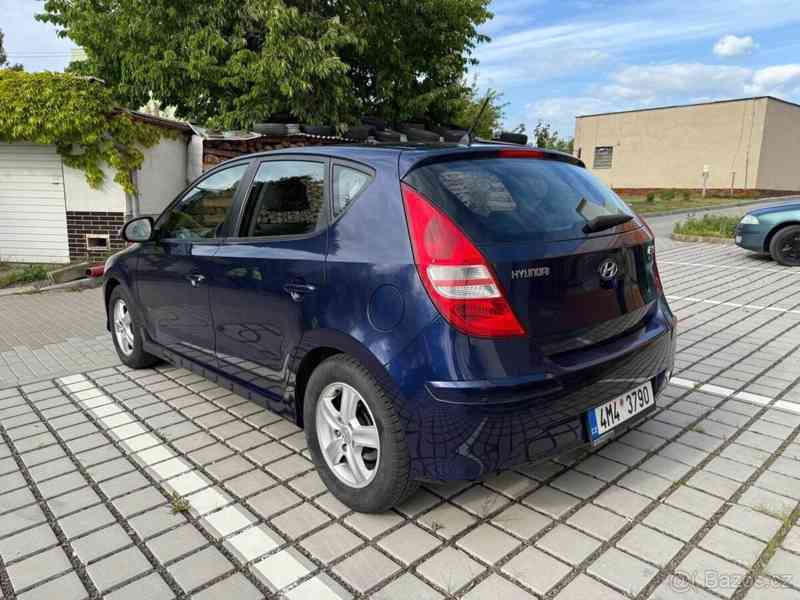 Hyundai i30 1,6 - foto 7
