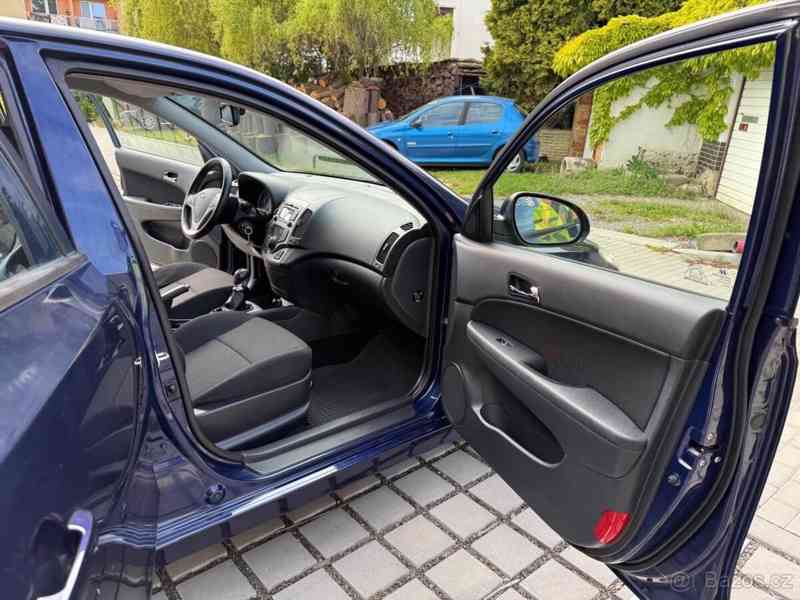 Hyundai i30 1,6 - foto 5