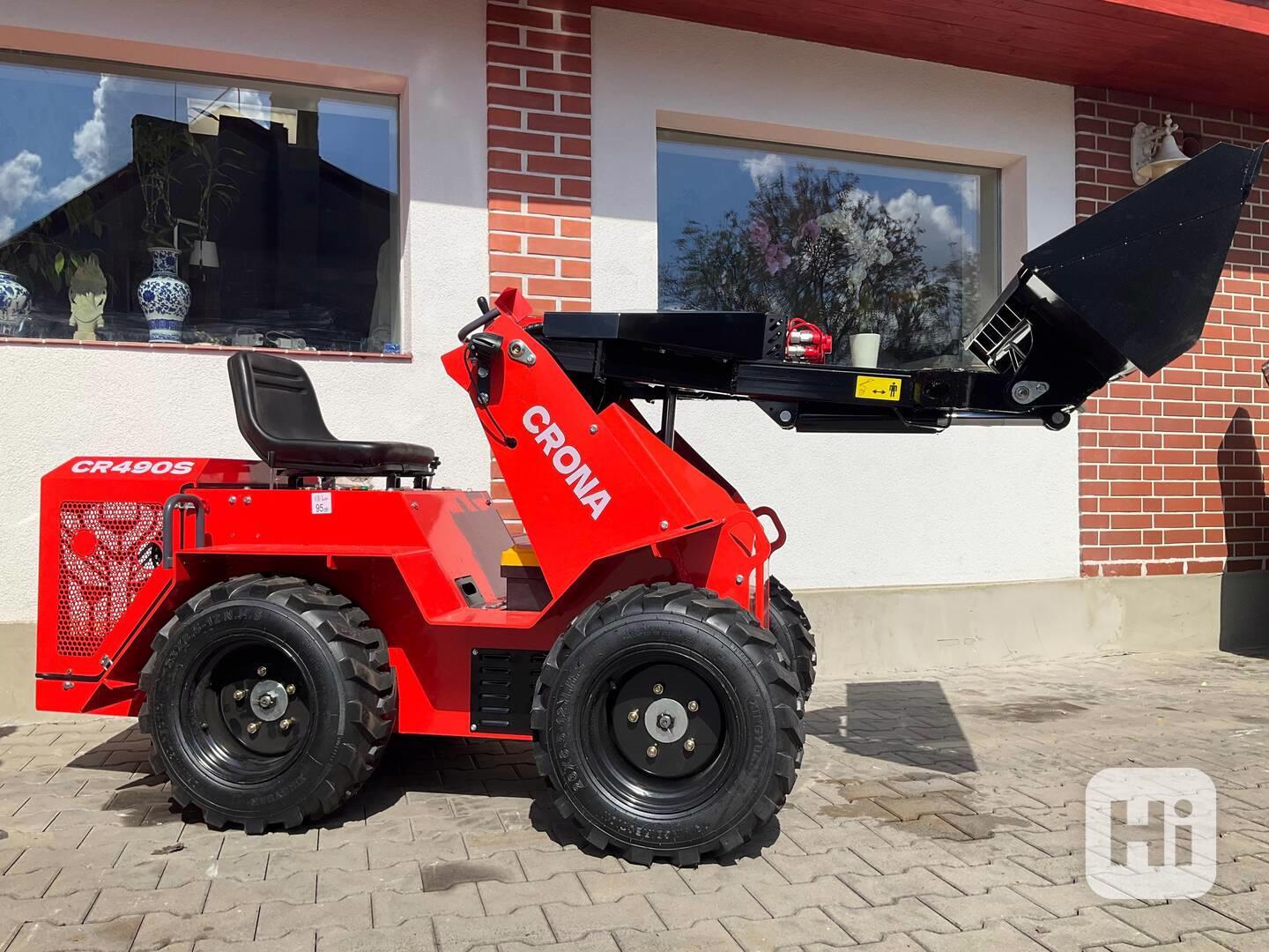 Smykový Mininakladač CRONA CR490S - 3 čerpadla - foto 1