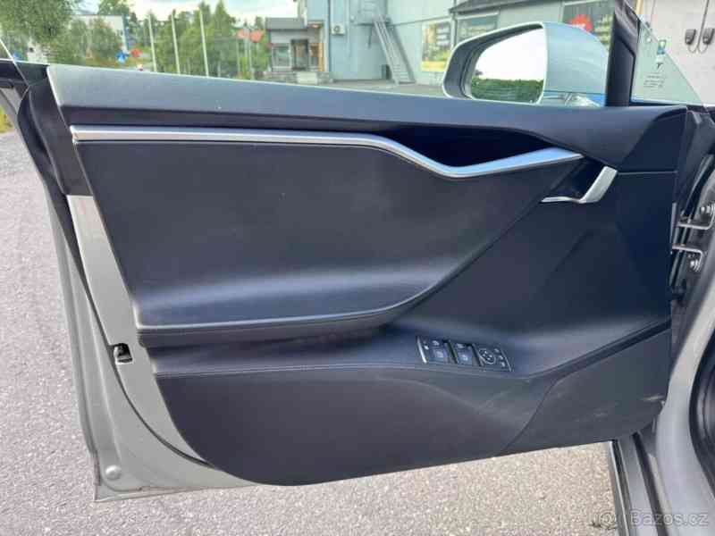 Tesla Model S P85 Signature (2013) - foto 15