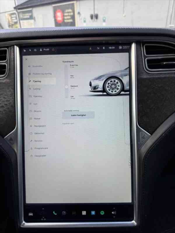 Tesla Model S P85 Signature (2013) - foto 3