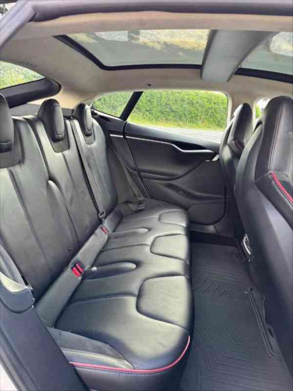 Tesla Model S P85 Signature (2013) - foto 6
