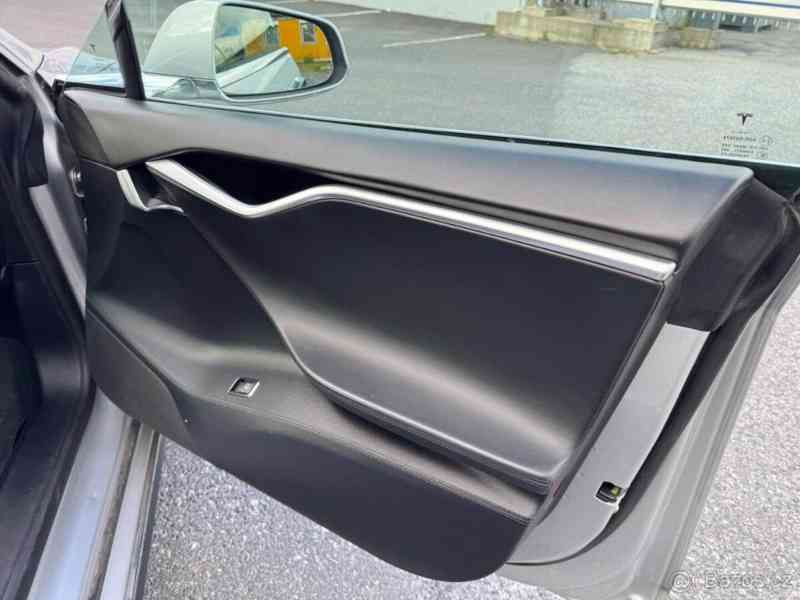 Tesla Model S P85 Signature (2013) - foto 16