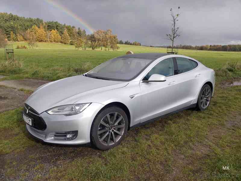 Tesla Model S P85 Signature (2013) - foto 11