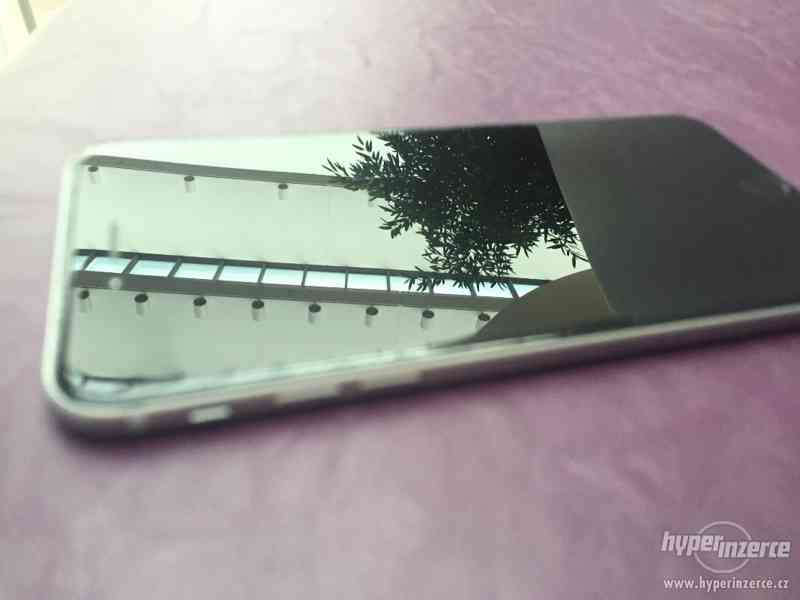 iPhone 6 Plus - foto 2