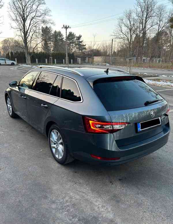 Škoda Superb 2,0 - foto 13