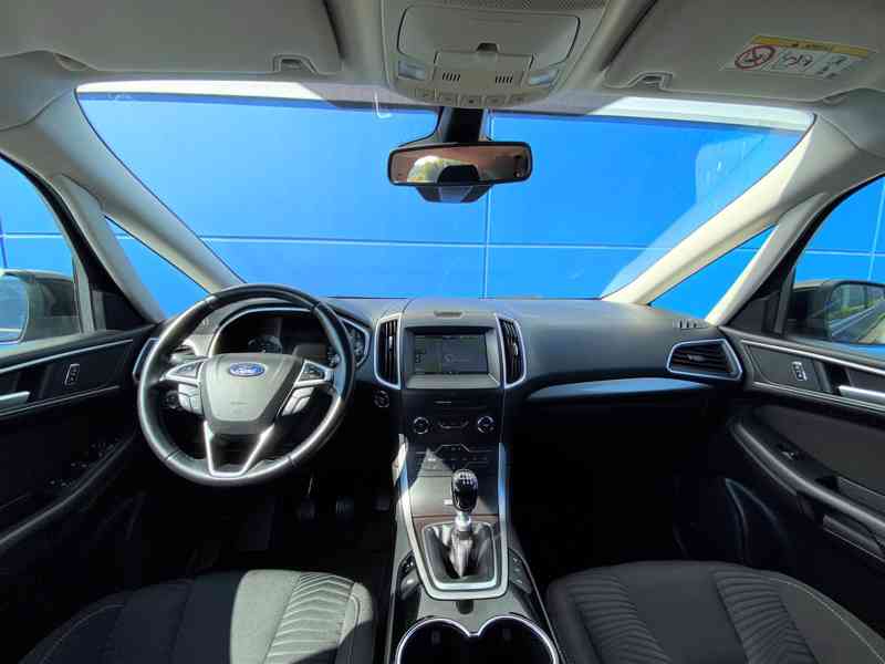 Ford S-MAX, Titanium 2.0TDCi, 7 míst, Navi, 2015 - foto 6