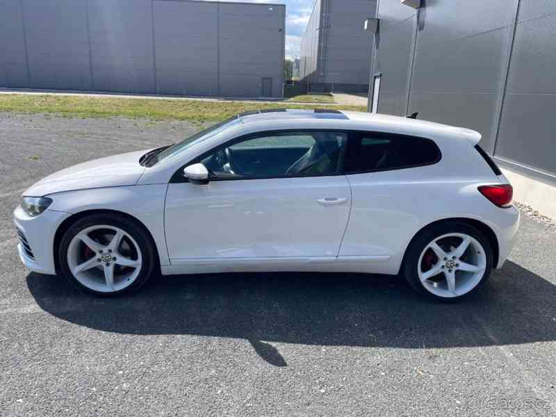 Volkswagen Scirocco TSI 155kW + CHIP - foto 4