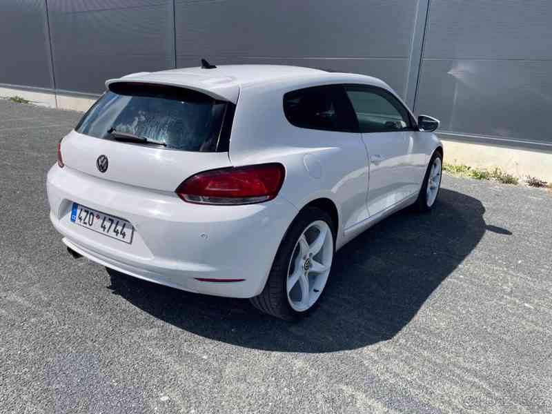 Volkswagen Scirocco TSI 155kW + CHIP - foto 9