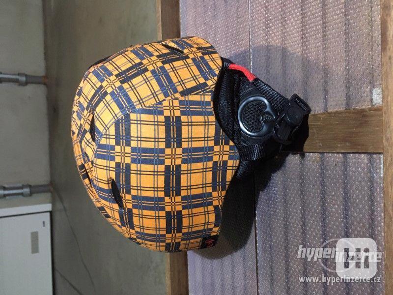 Snowboardová helma - pánská, velikost 60 - L - foto 1